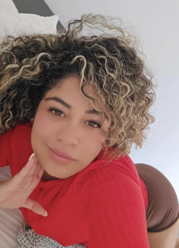 Chica busca chico en Granada: 