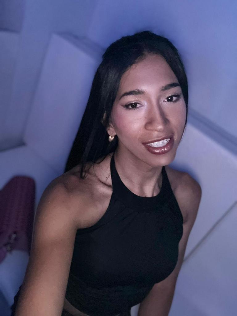 Chica busca chico en Tenerife: 