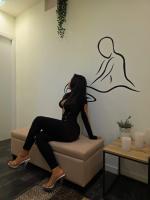 647308043: Chica busca chico en Barcelona