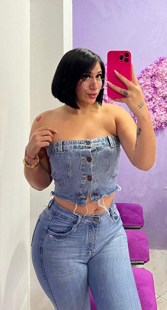 Chica busca chico en Sevilla: Chica busca chico