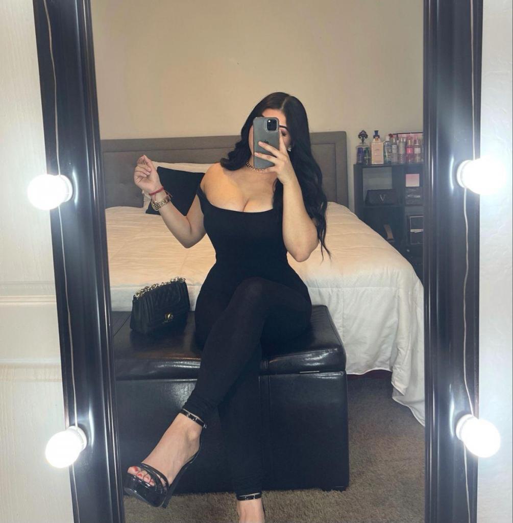 Chica busca chico en Cádiz: 