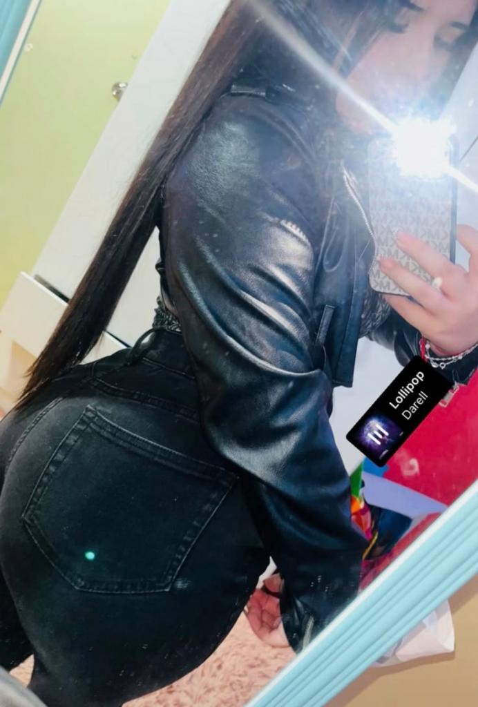 Chica busca chico en Cádiz: 