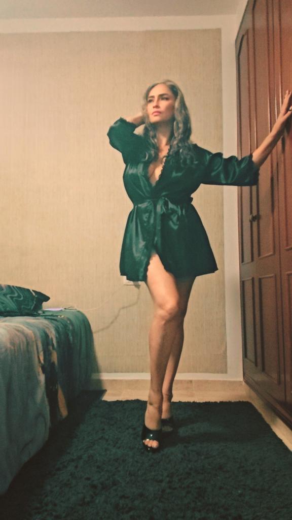 Chica busca chico en Tenerife: 