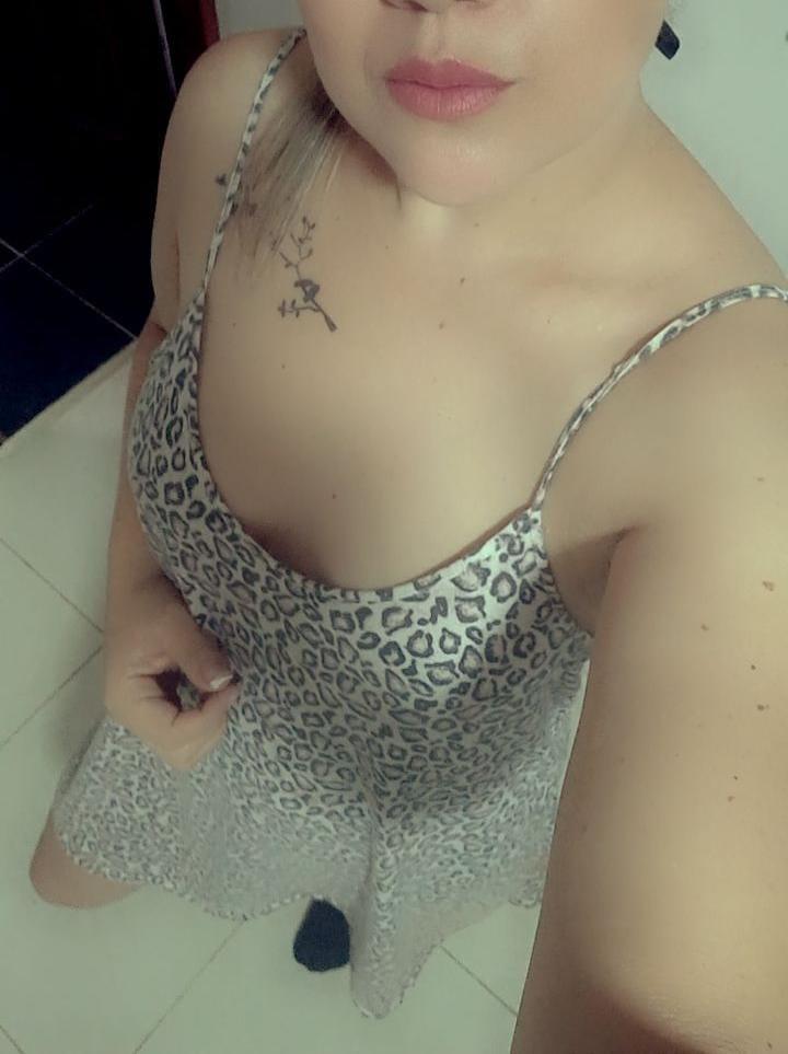 Chica busca chico en Tenerife: 