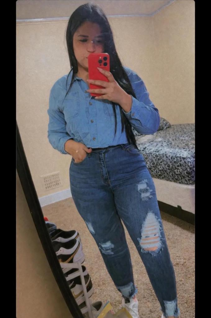 Chica busca chico en Cádiz: 