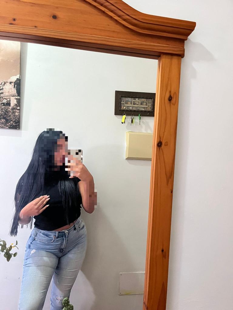 Chica busca chico en Tenerife: 