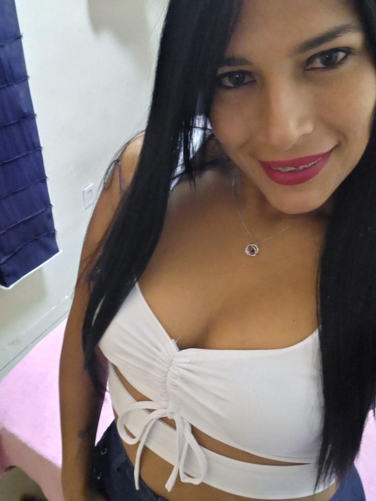 Chica busca chico en Granada: 