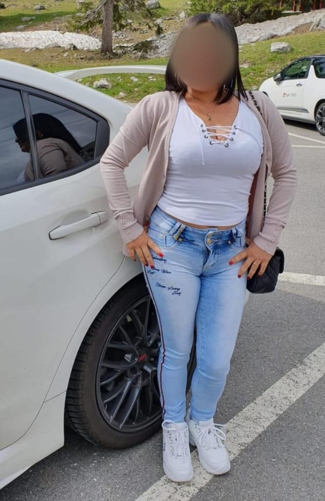 611232902: Chica busca chico en La Coruña