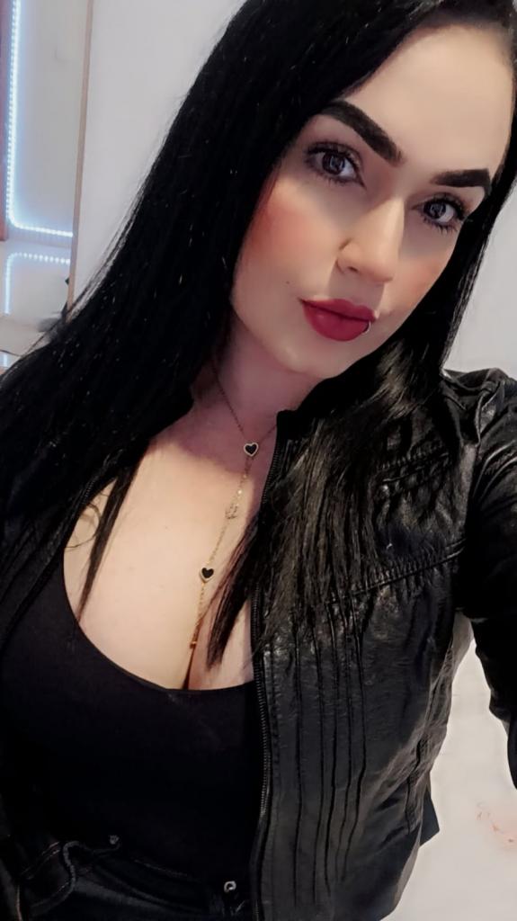 Chica busca chico en Valencia: Chica busca chico