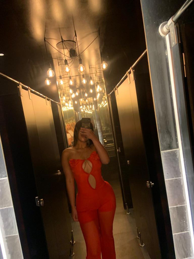 Chica busca chico en Almería: 