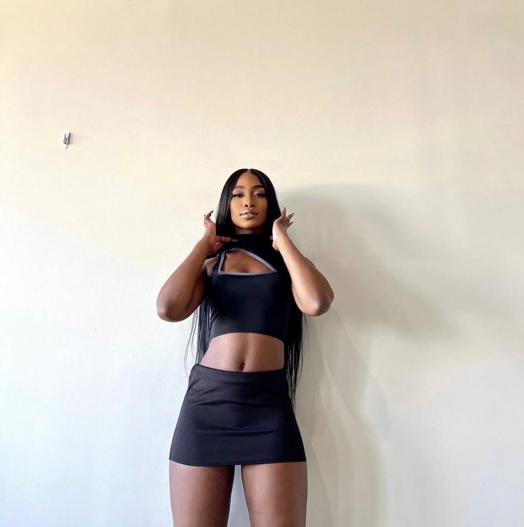 Chica busca chico en Cádiz: 