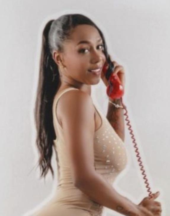 Chica busca chico en Pontevedra: Chica busca chico