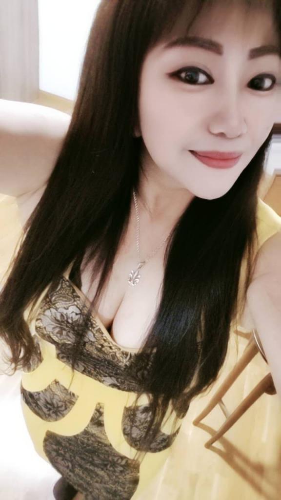 Chica busca chico en Madrid: Chica busca chico