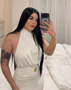 687743618: Chica busca chico en Asturias