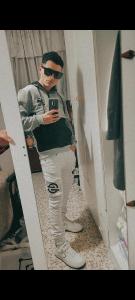 610145358: Chico busca chica en La Coruña