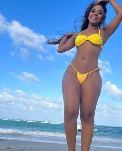 695773718: Chica busca chico en Málaga