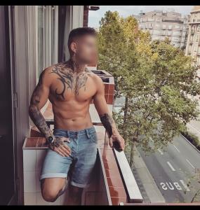 664726033: Chico busca chica en Tarragona