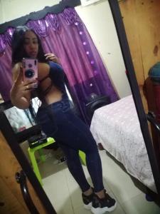 611274291: Chica busca chico en Castellón