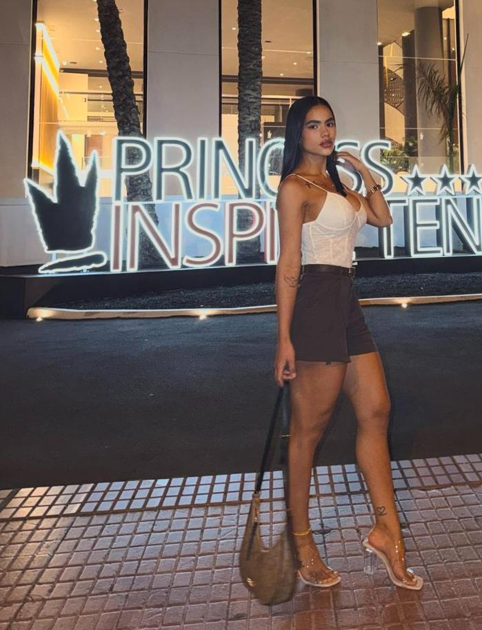 Chica busca chico en Tenerife: 