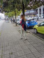 643698579: Chica busca chico en La Coruña