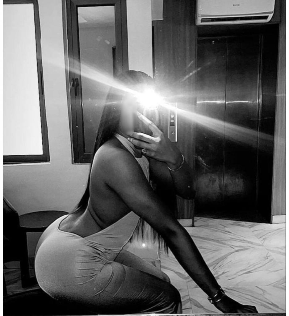 617160562: Chica busca chico en Cádiz