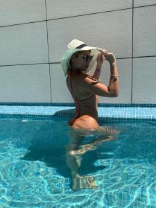 666046309: Chica busca chico en Madrid