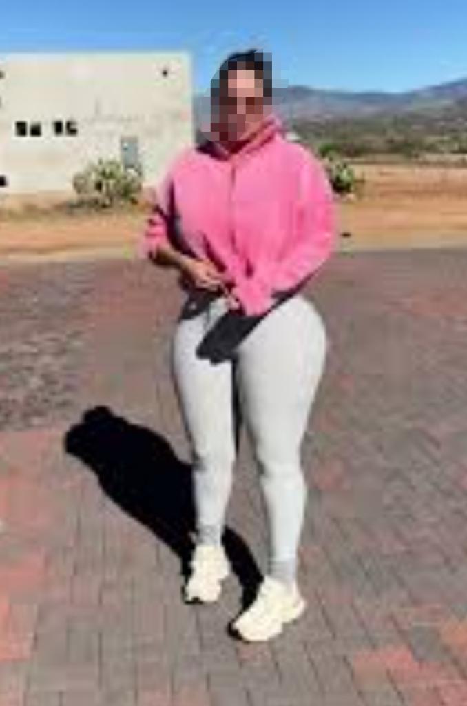 722640896: Chica busca chico en Murcia