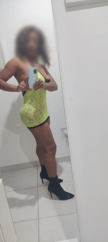 Chica busca chico en La Coruña: 