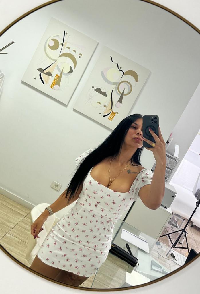 Chica busca chico en Tenerife: 