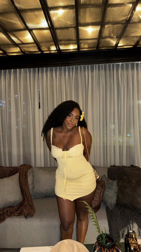 624351894: Chica busca chico en Sevilla