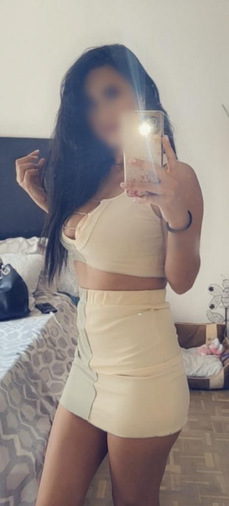 Chica busca chico en Menorca: Chica busca chico
