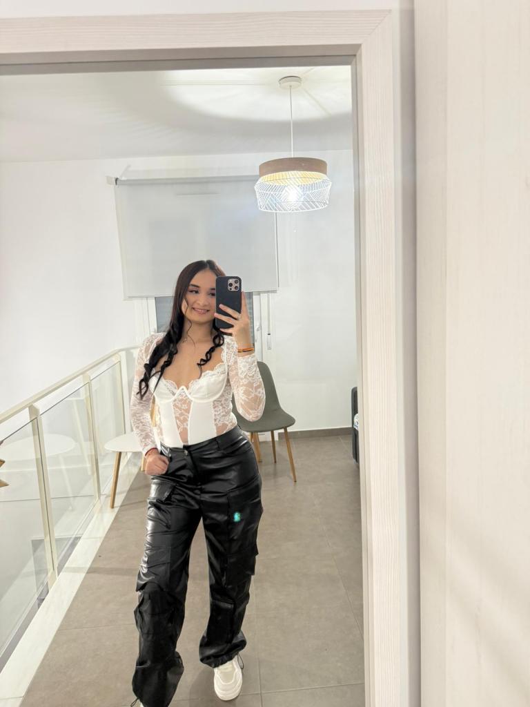 722283586: Chica busca chico en Valencia