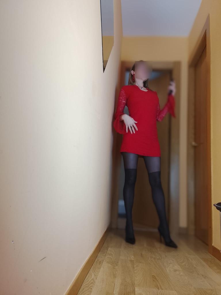 614272540: Chica busca chico en Madrid