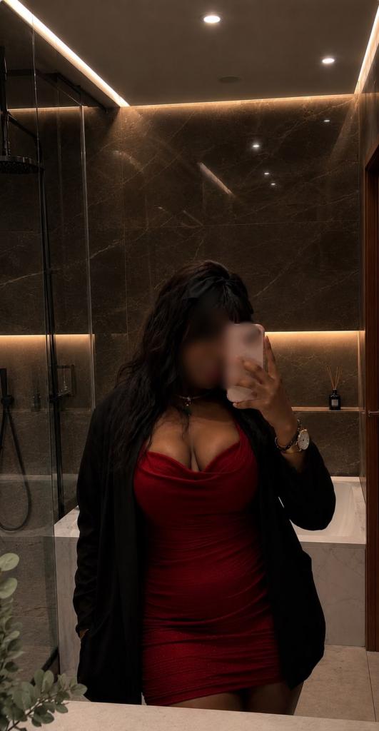 Chica busca chico en Tenerife: 