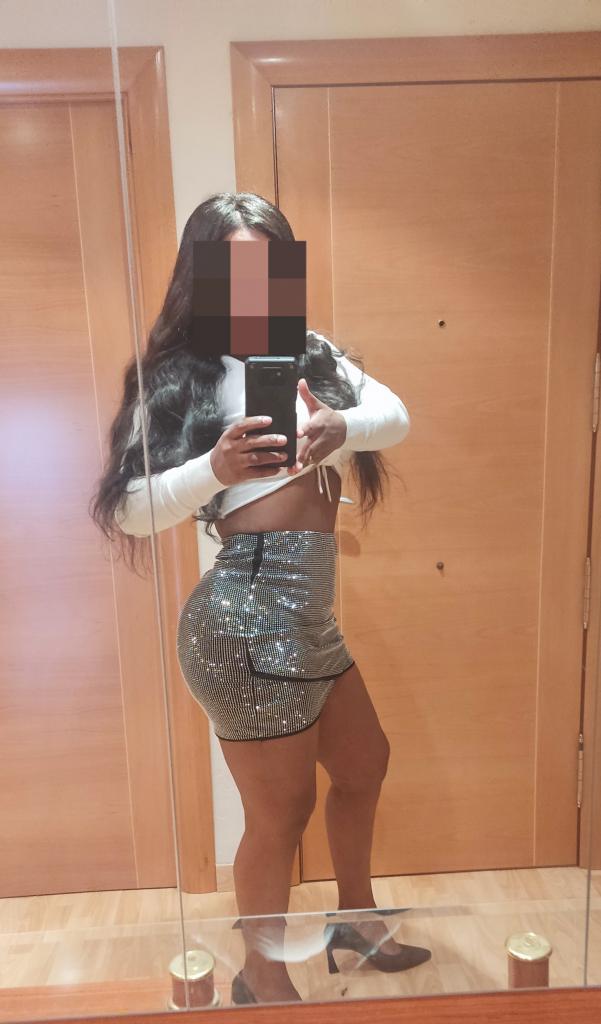643208474: Chica busca chico en León