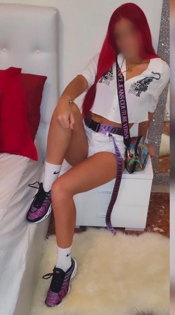 Chica busca chico en Granada: 
