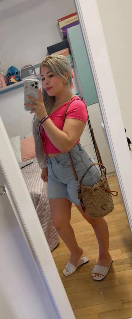 Chica busca chico en Almería: 