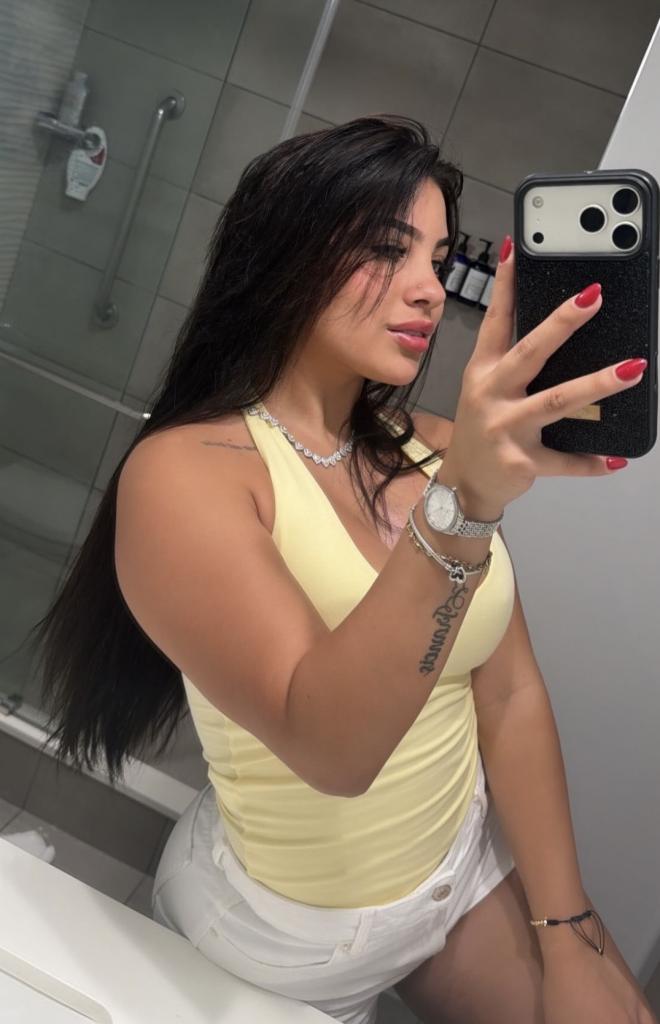 Chica busca chico en Tenerife: 