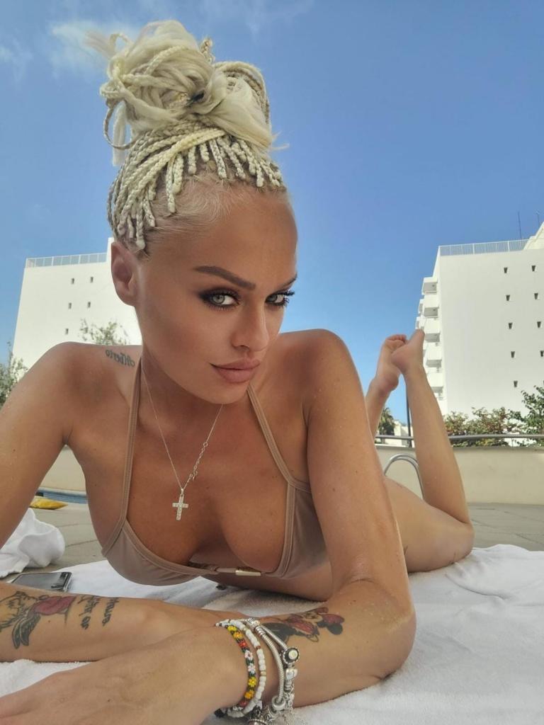 Chica busca chico en La Coruña: 