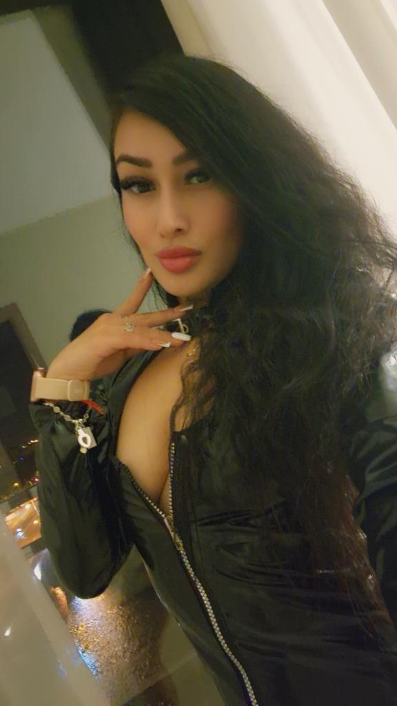 Chica busca chico en Zaragoza: 