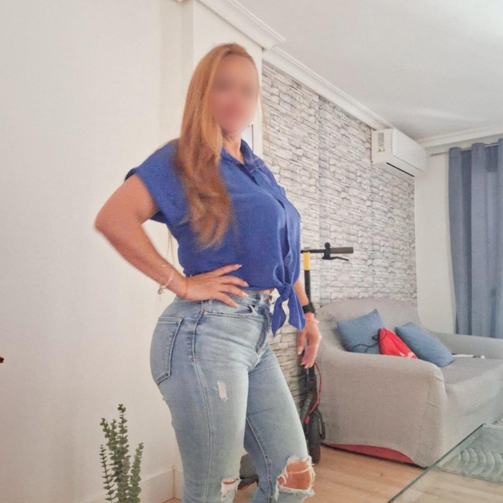 Chica busca chico en Sevilla: 