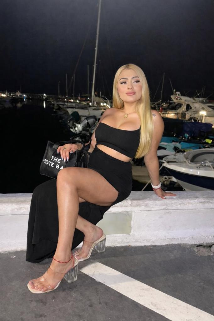 Chica busca chico en Sevilla: Chica busca chico