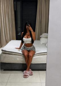 603120125: Chica busca chico en Madrid