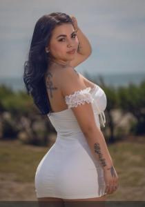 671062408: Chica busca chico en Barcelona