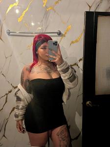 653377359: Chica busca chico en Barcelona