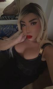 663559110: Transexual en Las Palmas