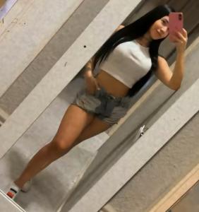 602113170: Chica busca chico en Barcelona