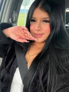 674624196: Chica busca chico en Barcelona