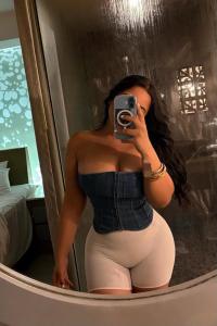 677136300: Chica busca chico en Pontevedra