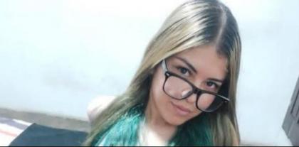 603712265: Chica busca chico en Sevilla